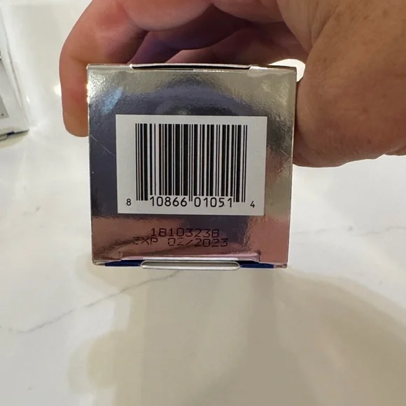 Enzymatic Peel - Picture 2 of 3